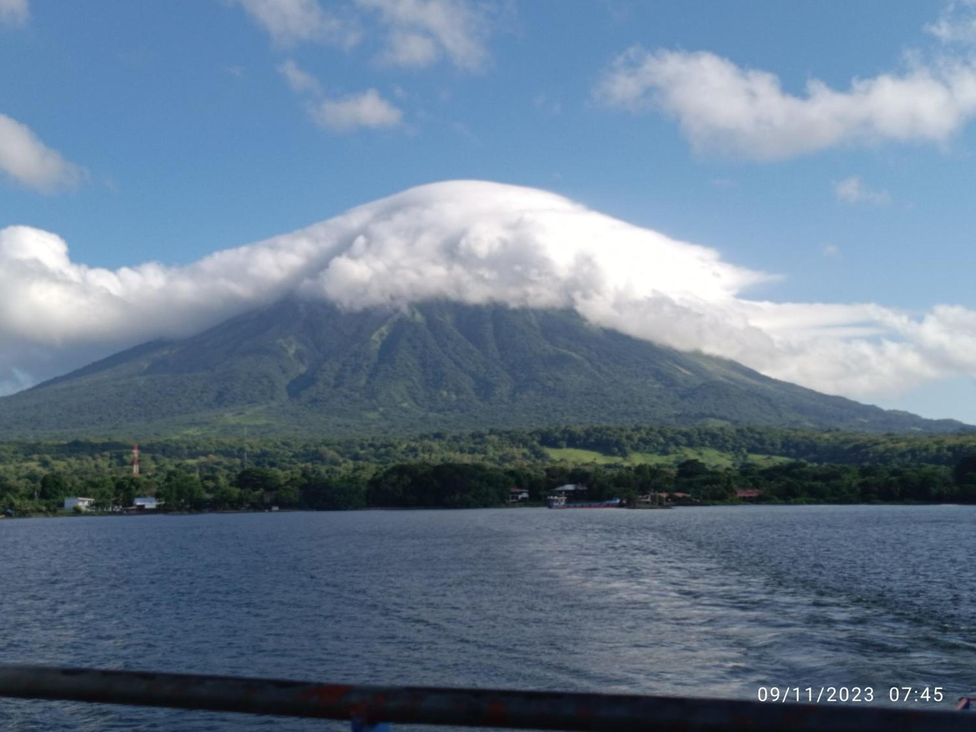 Hostel La Gloria Ometepe エクステリア 写真